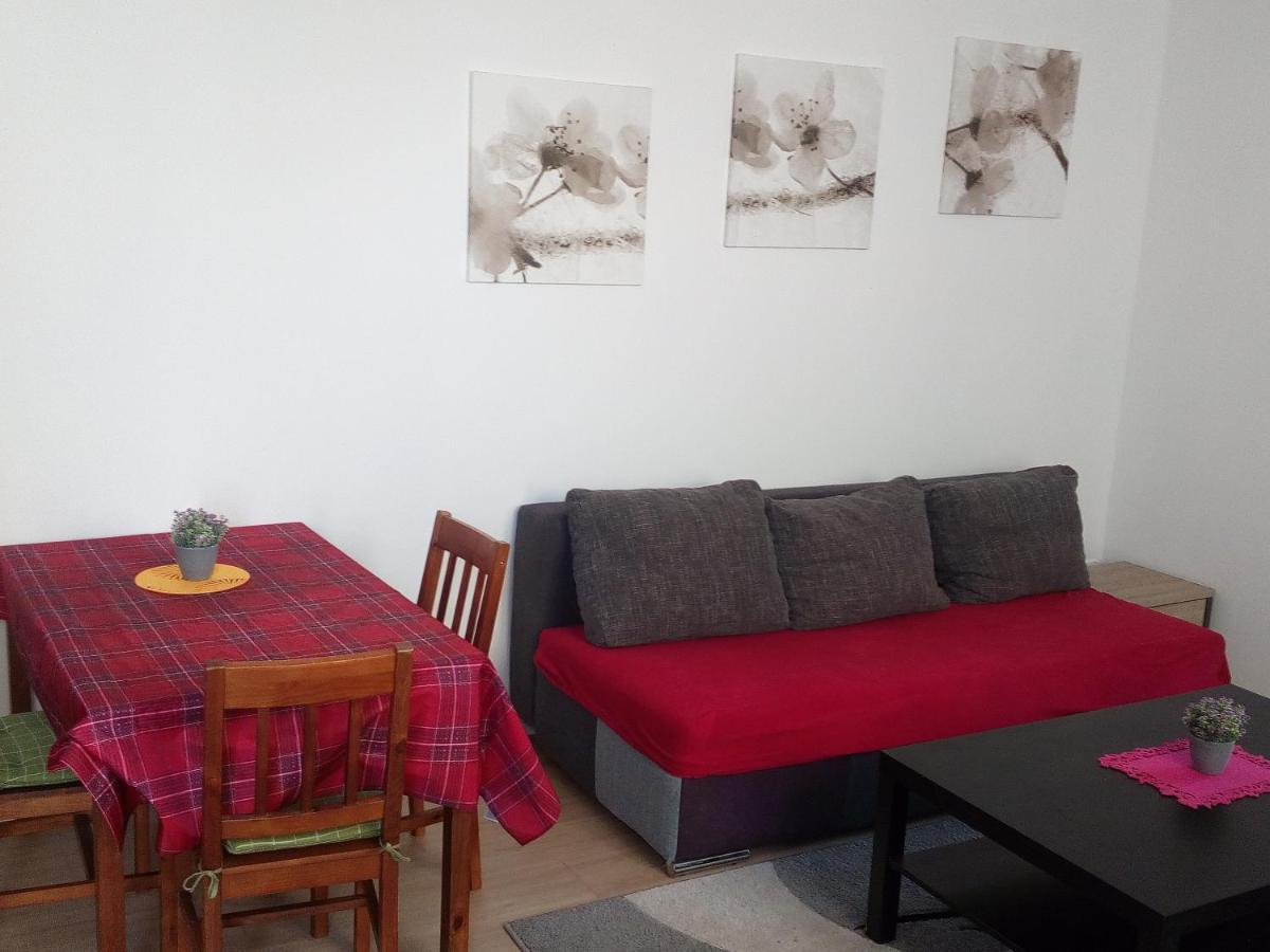 Penzion Apartmany Zlín Exteriör bild